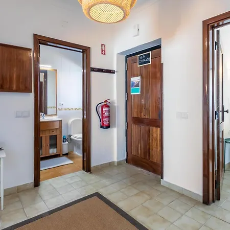 Modern Algarve With Heated Pool And Access アルチュラ