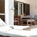 Modern Algarve With Heated Pool And Access Altura