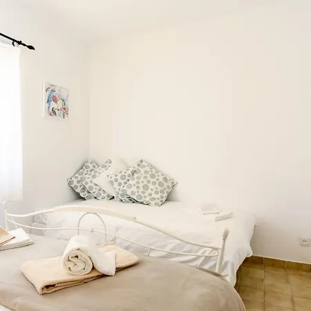 Modern Algarve With Heated Pool And Access *