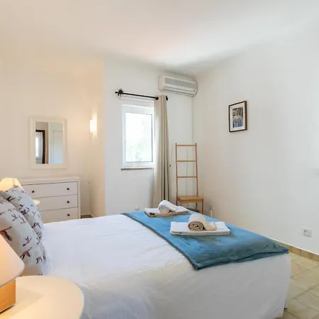 Holiday home Modern Algarve With Heated Pool And Access *