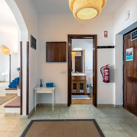 Modern Algarve With Heated Pool And Access Holiday home *