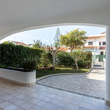 Modern Algarve With Heated Pool And Access Altura