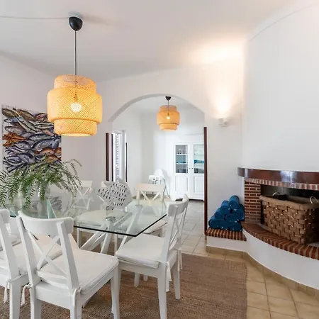 Modern Algarve With Heated Pool And Access * Altura