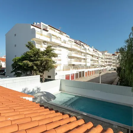 Modern Algarve With Heated Pool And Access Holiday home *