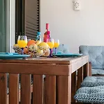 Modern Algarve With Heated Pool And Access アルチュラ